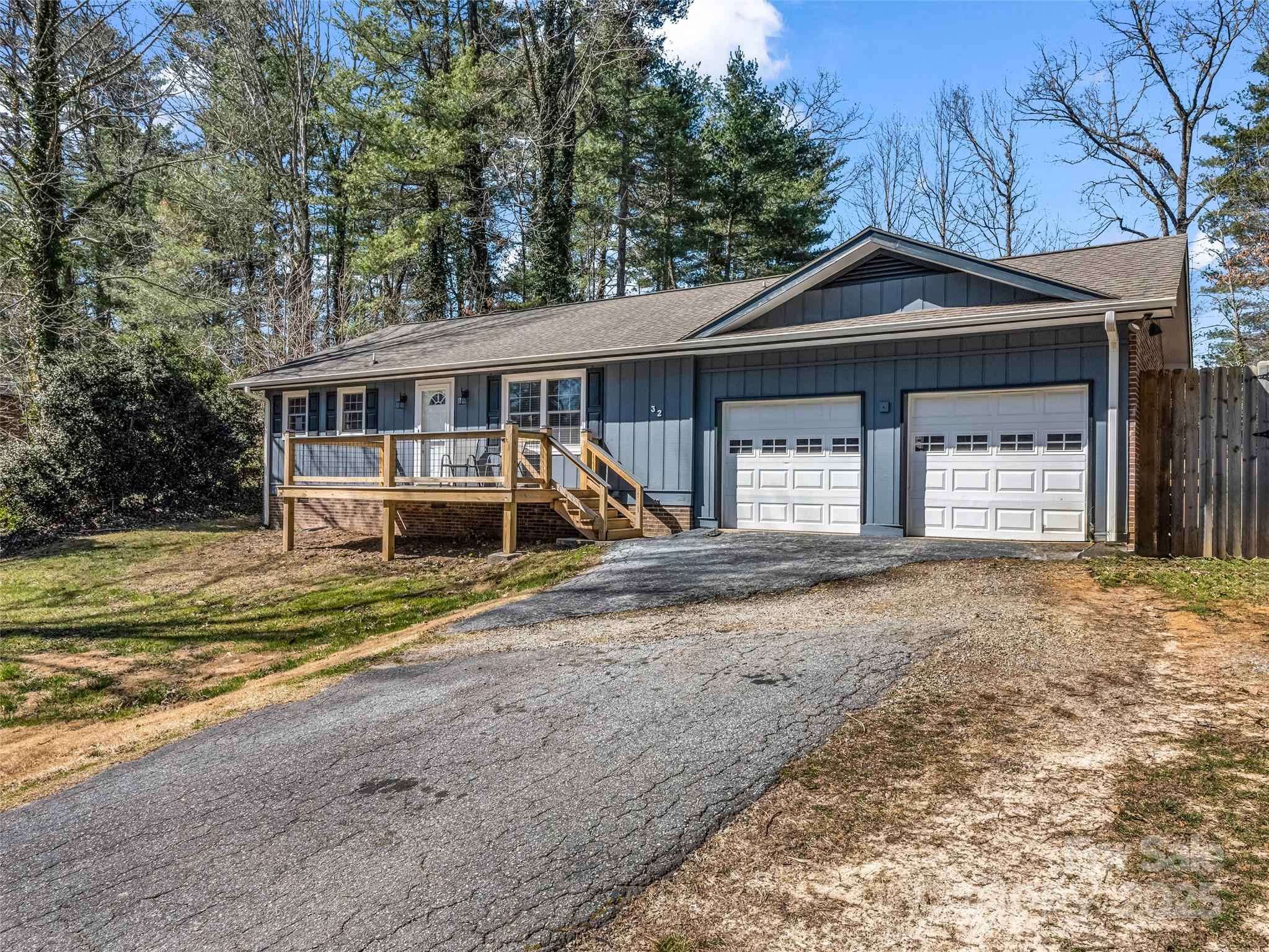 32 S Greenwood Forest Drive