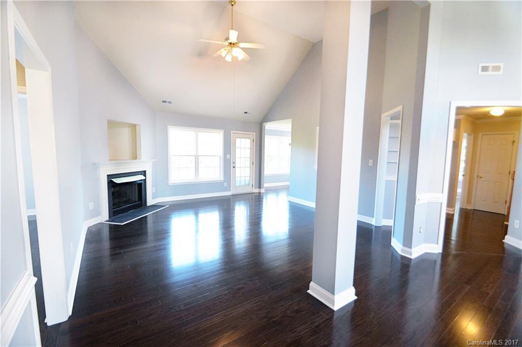 Hunters Pointe - Residential