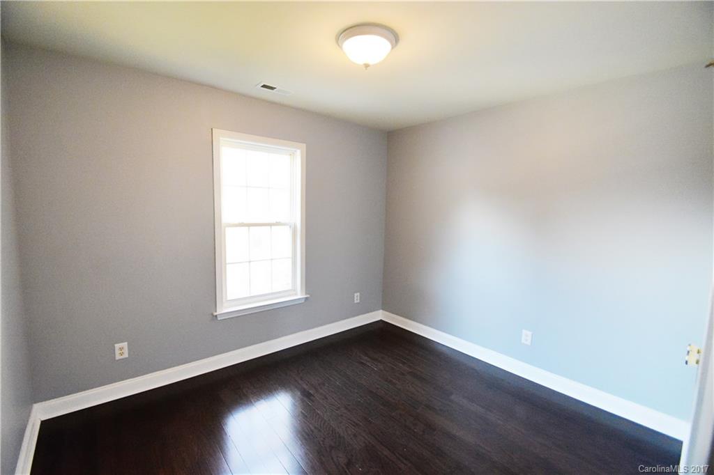 Hunters Pointe - Residential