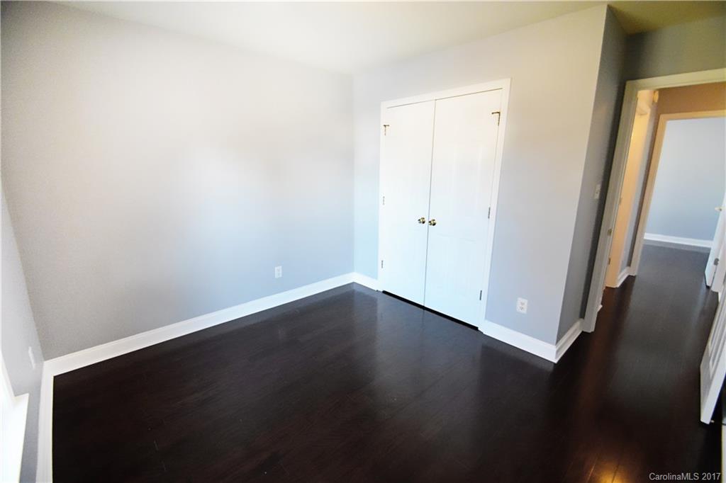 Hunters Pointe - Residential