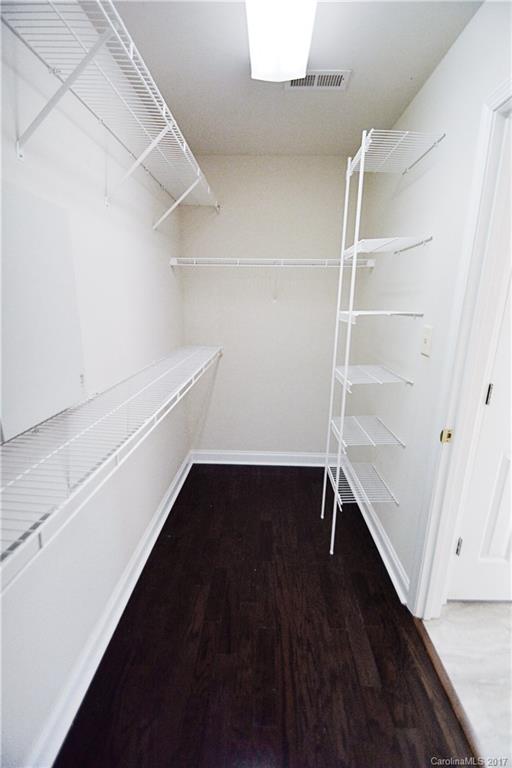 Hunters Pointe - Residential