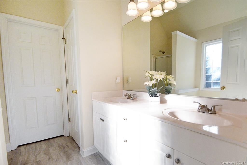 Hunters Pointe - Residential