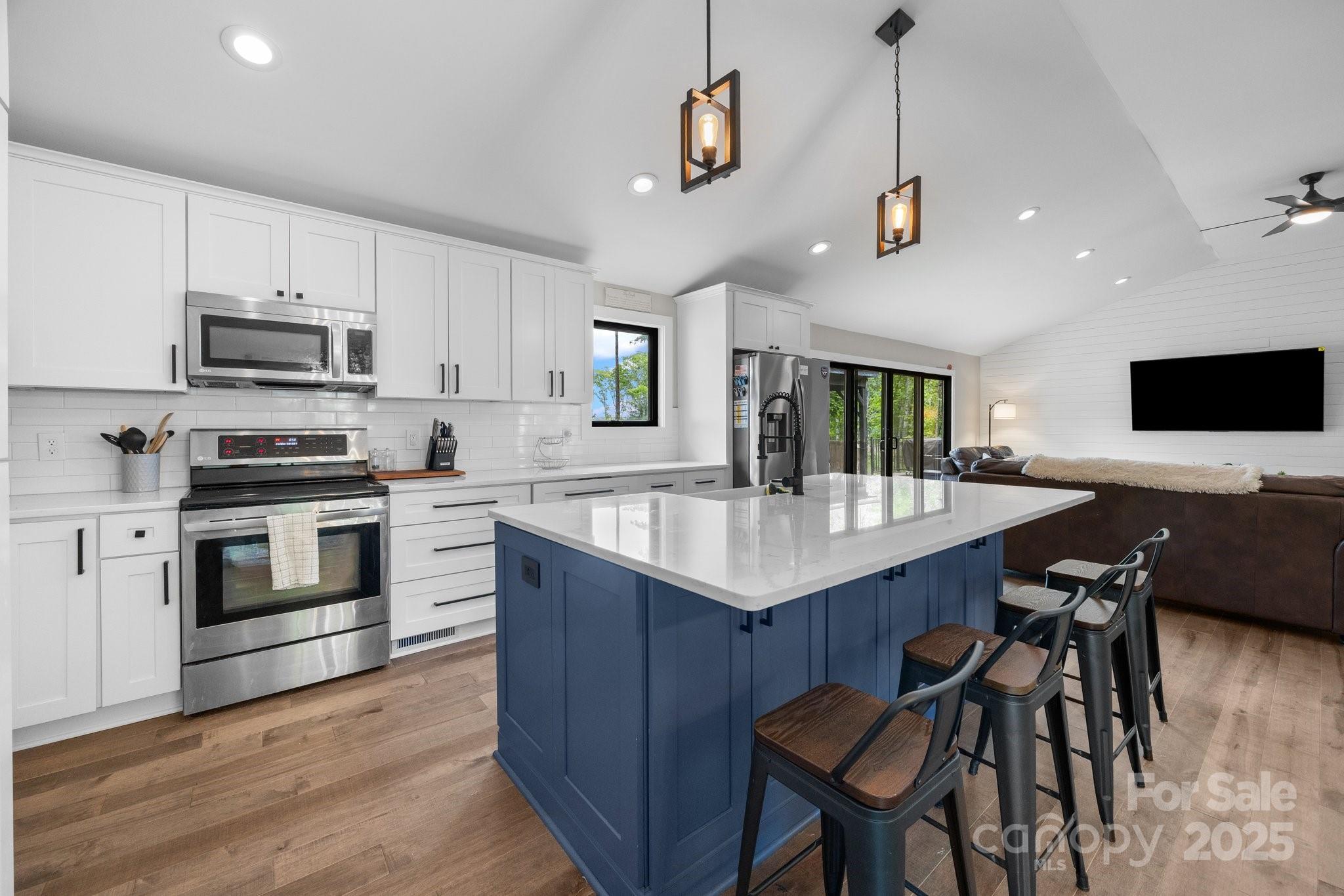 17403 Green Hill Road