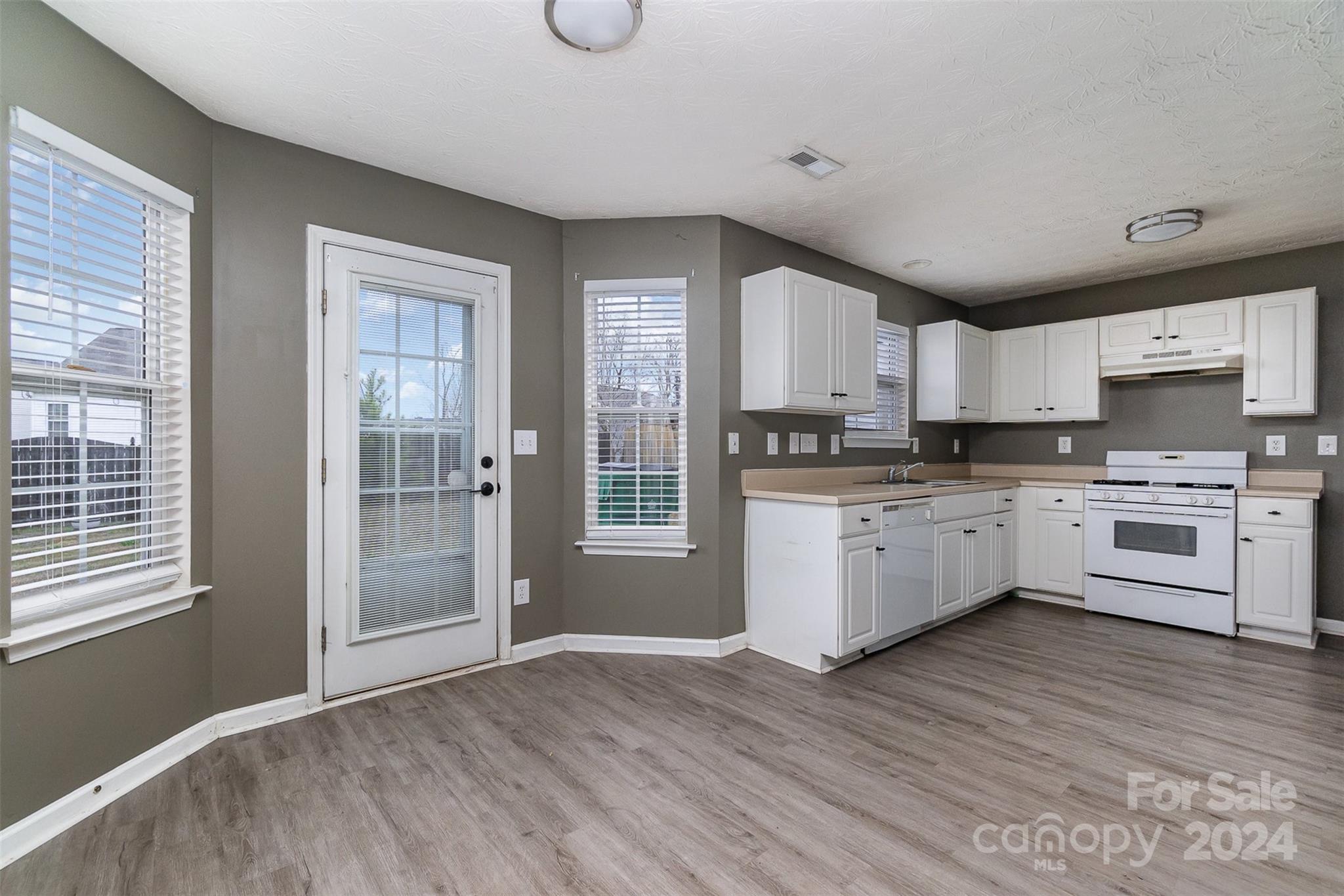 Houston Hills - Residential