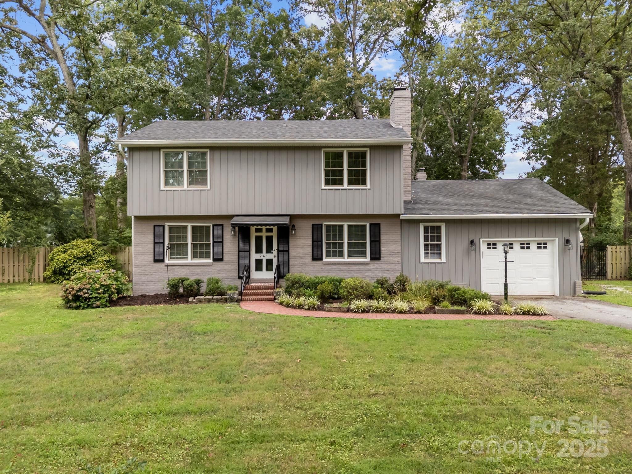 241 Stonewall Road