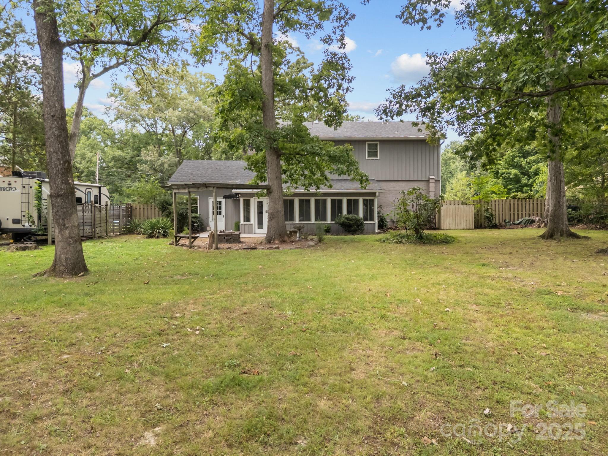 Henderson Estates - Residential