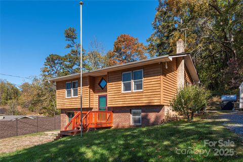 29 Arrowhead Road Clyde NC 28721