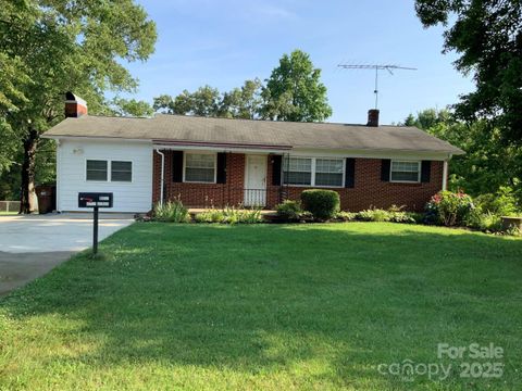 Photo of 3009 Grier Street, Newton, NC 28658 (MLS # 4275262)