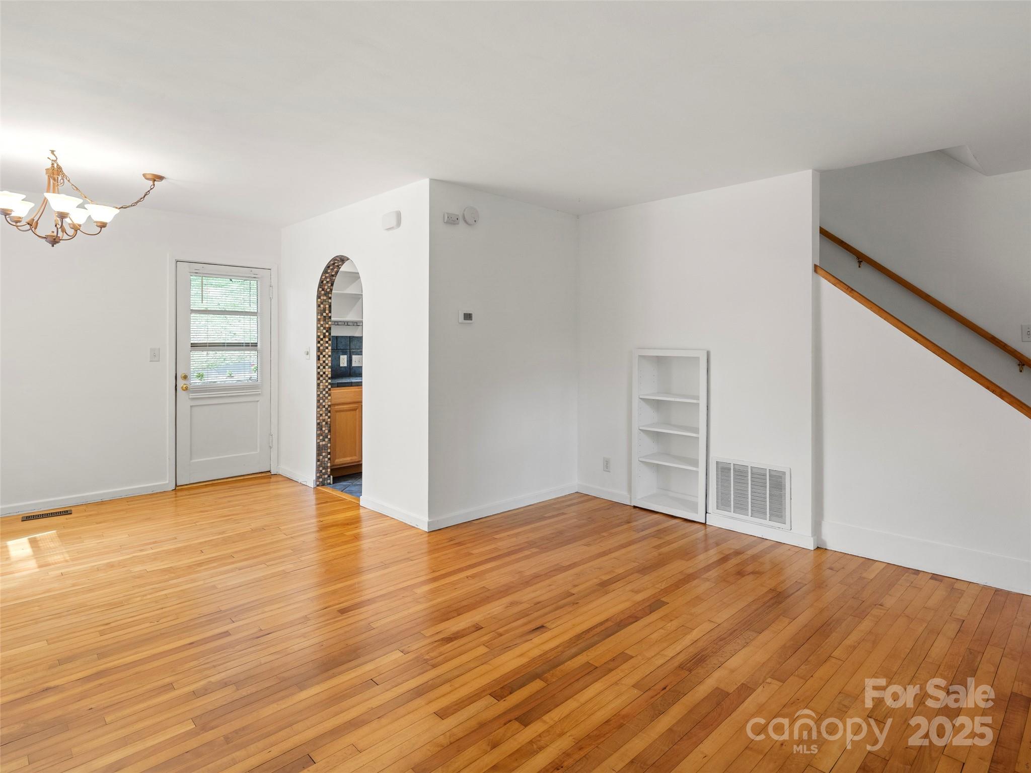 615 Biltmore Avenue M1