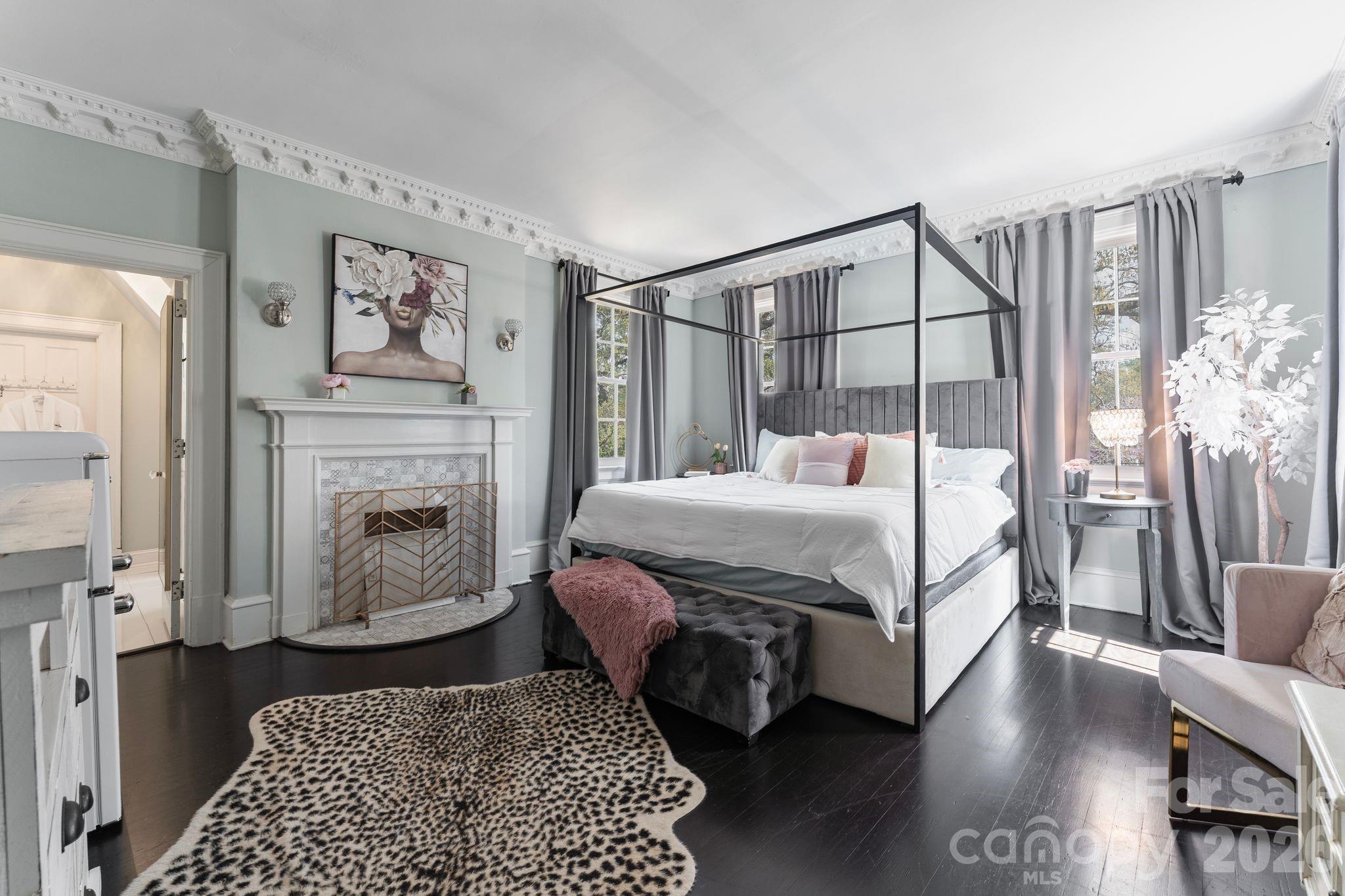 Pinewood Circle - Residential