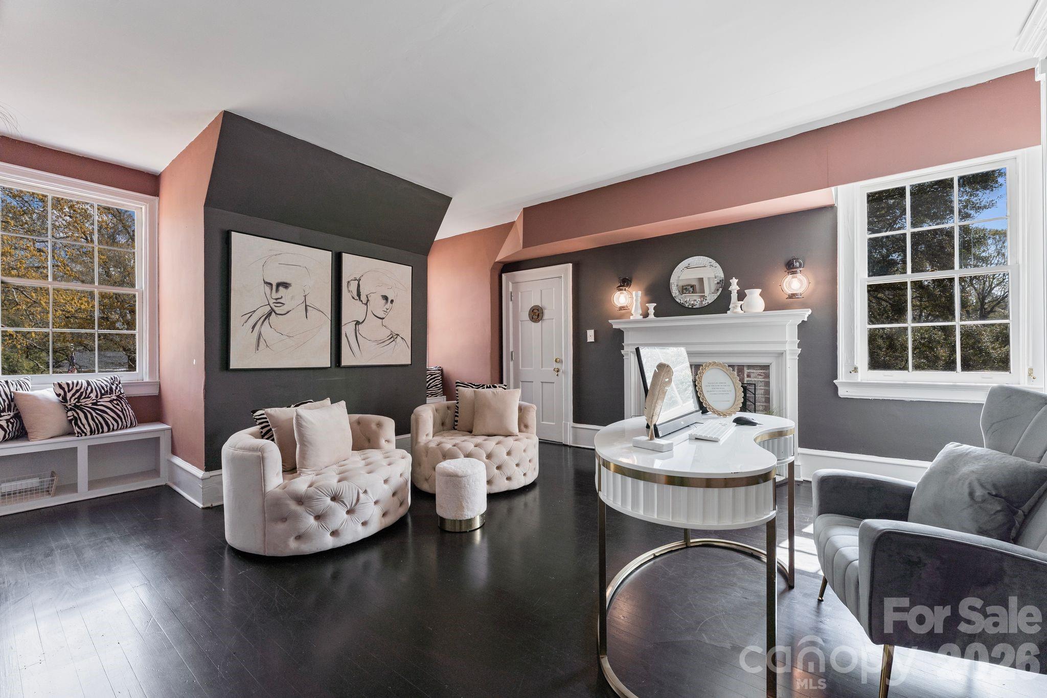 Pinewood Circle - Residential