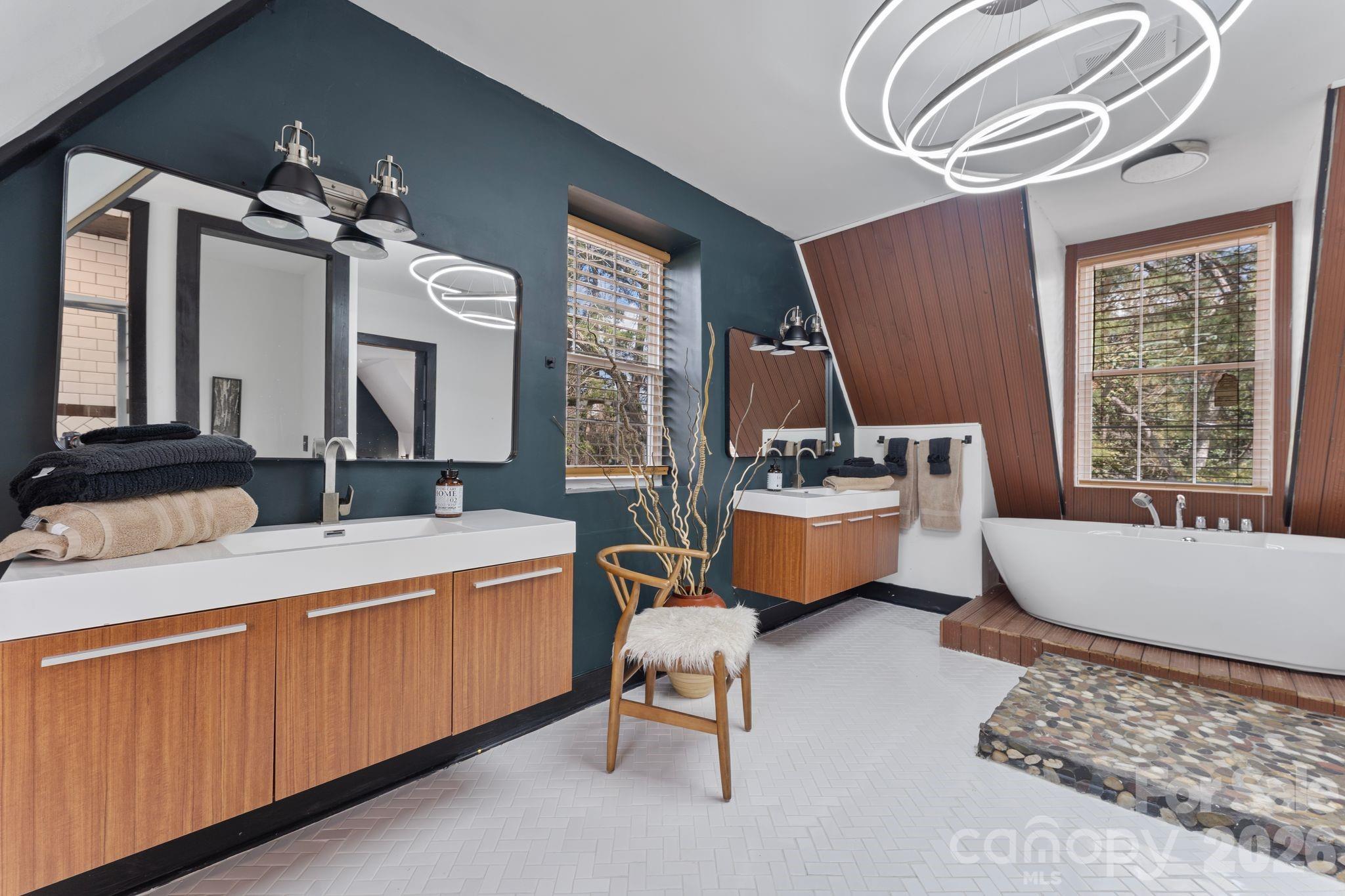 Pinewood Circle - Residential