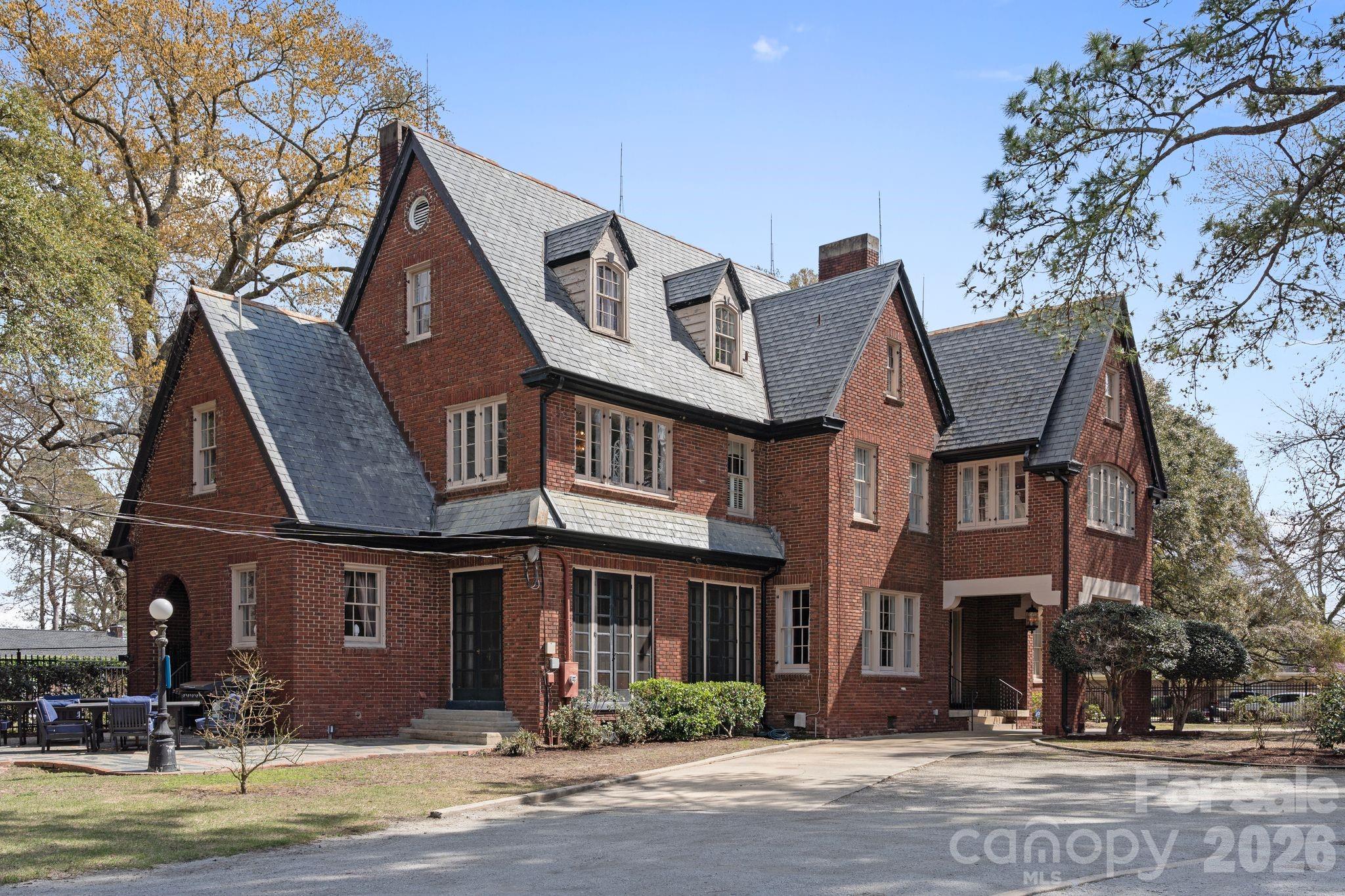 Pinewood Circle - Residential