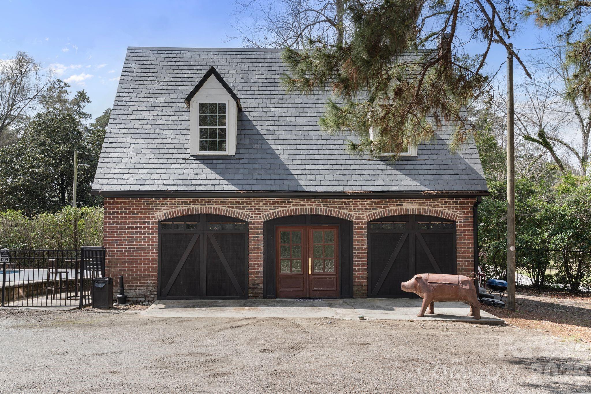 Pinewood Circle - Residential