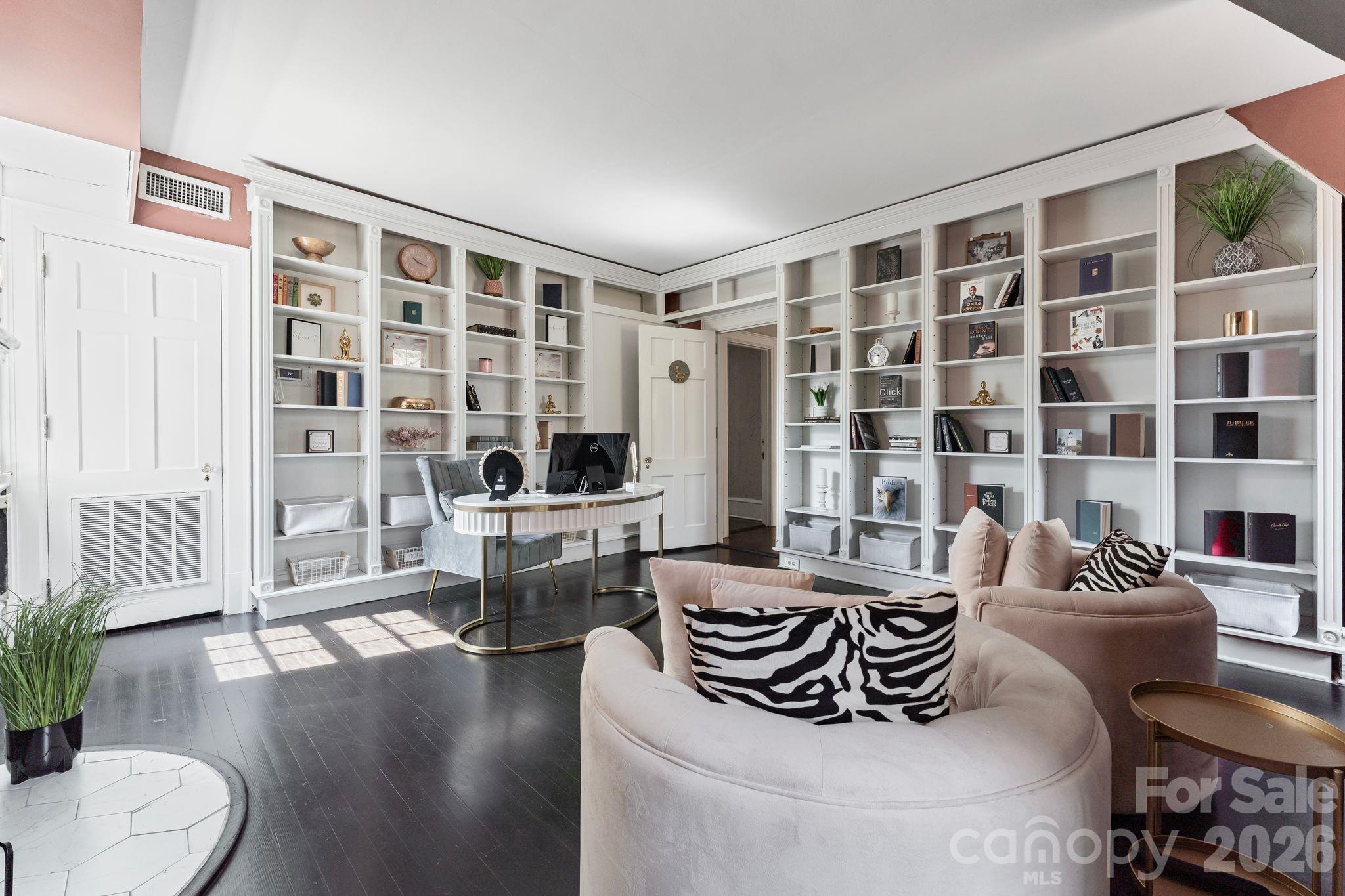 Pinewood Circle - Residential