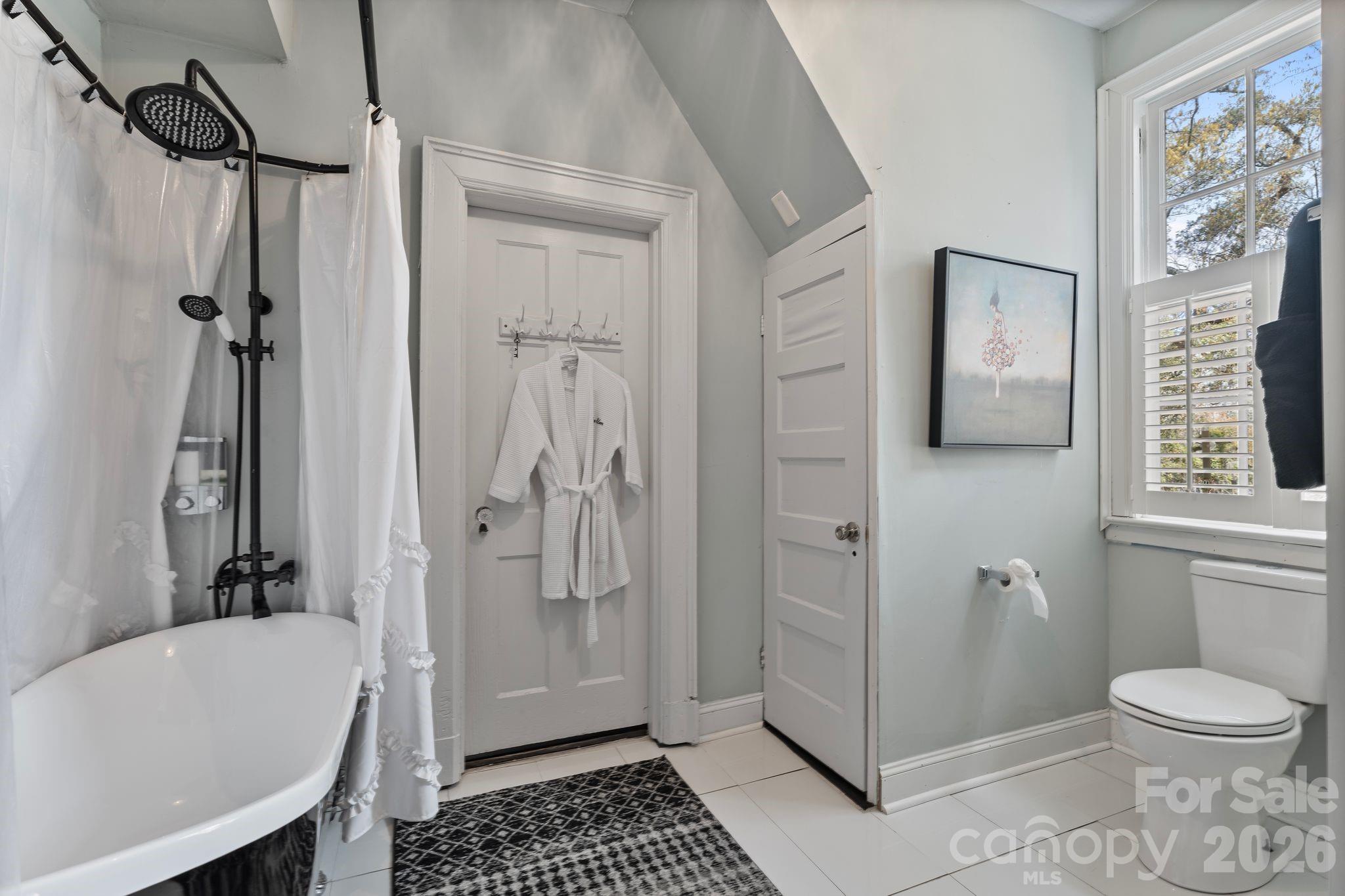 Pinewood Circle - Residential