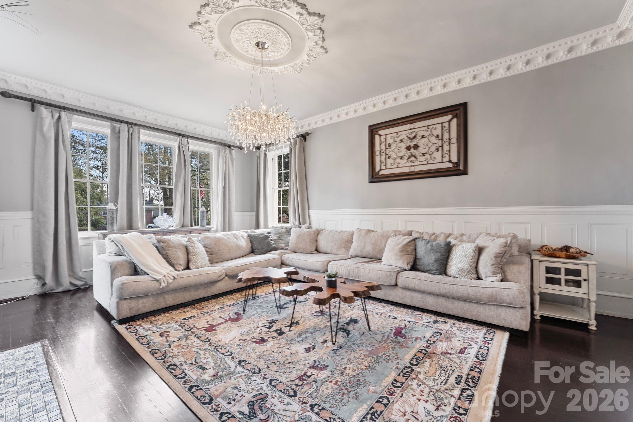 Pinewood Circle - Residential