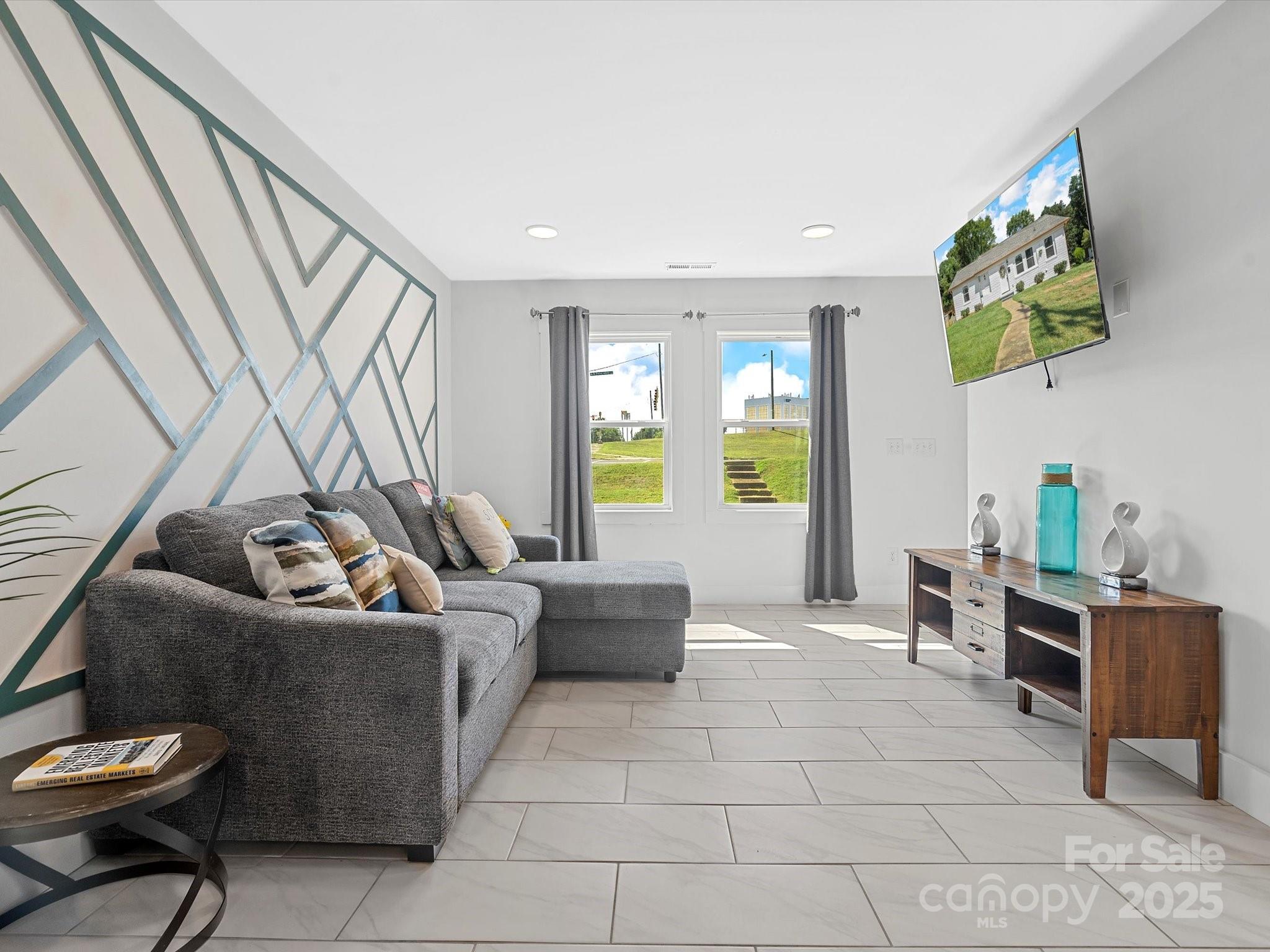 2633 Old North Sharon Amity Road
