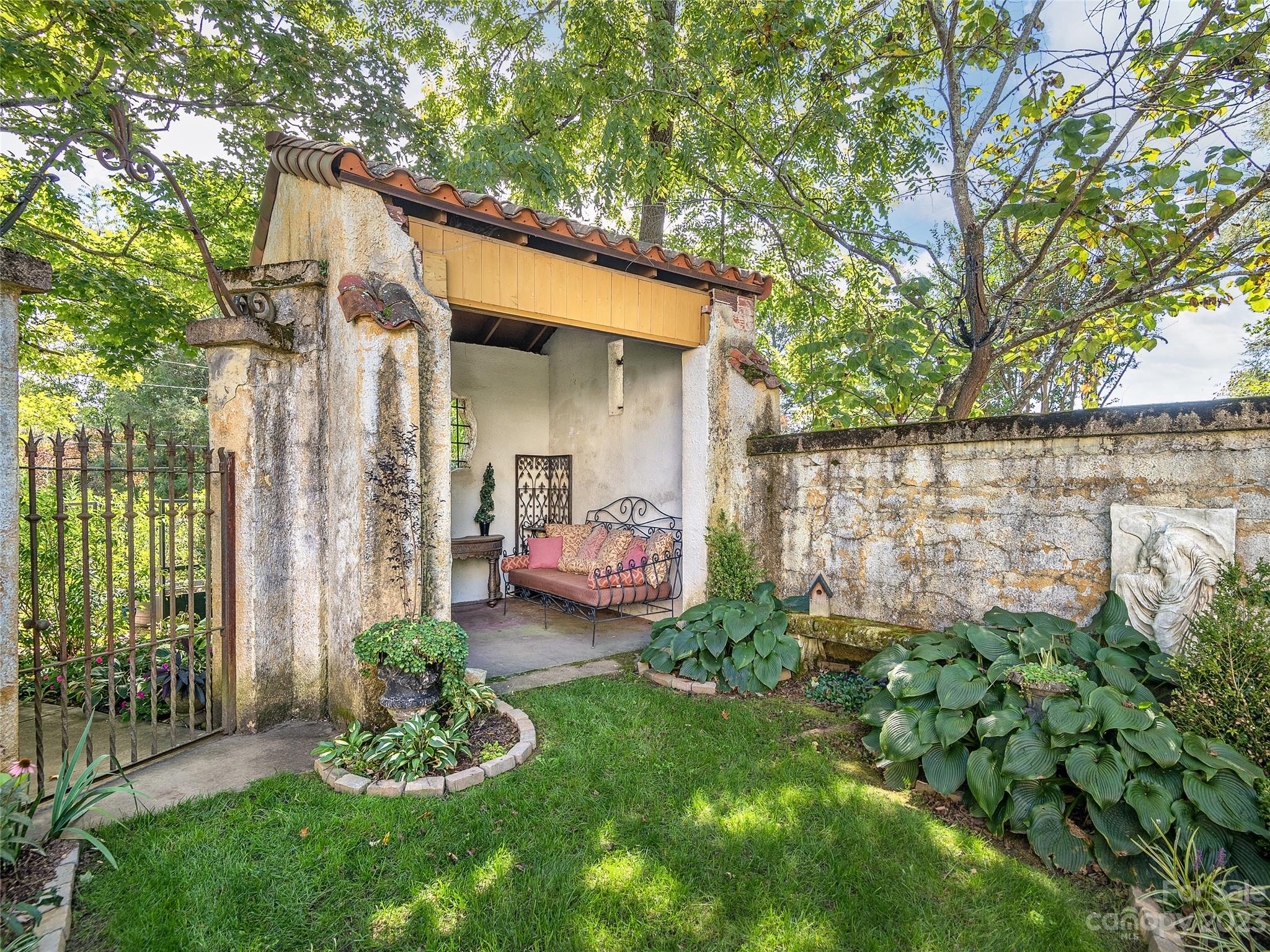 Kenilworth - Residential