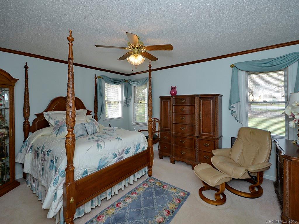 Sweetwater Oaks - Residential