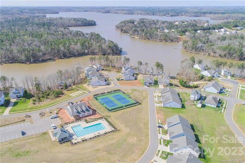 Edgewater - Residential