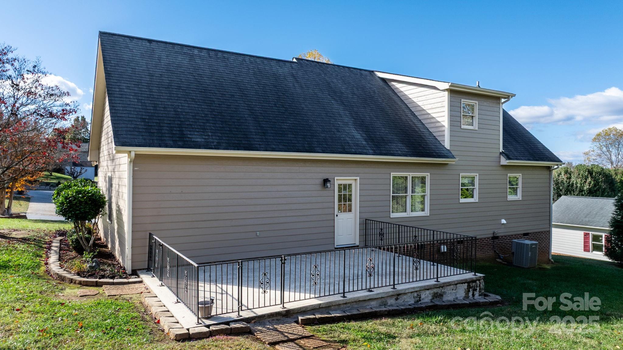 Hunters Creek - Residential