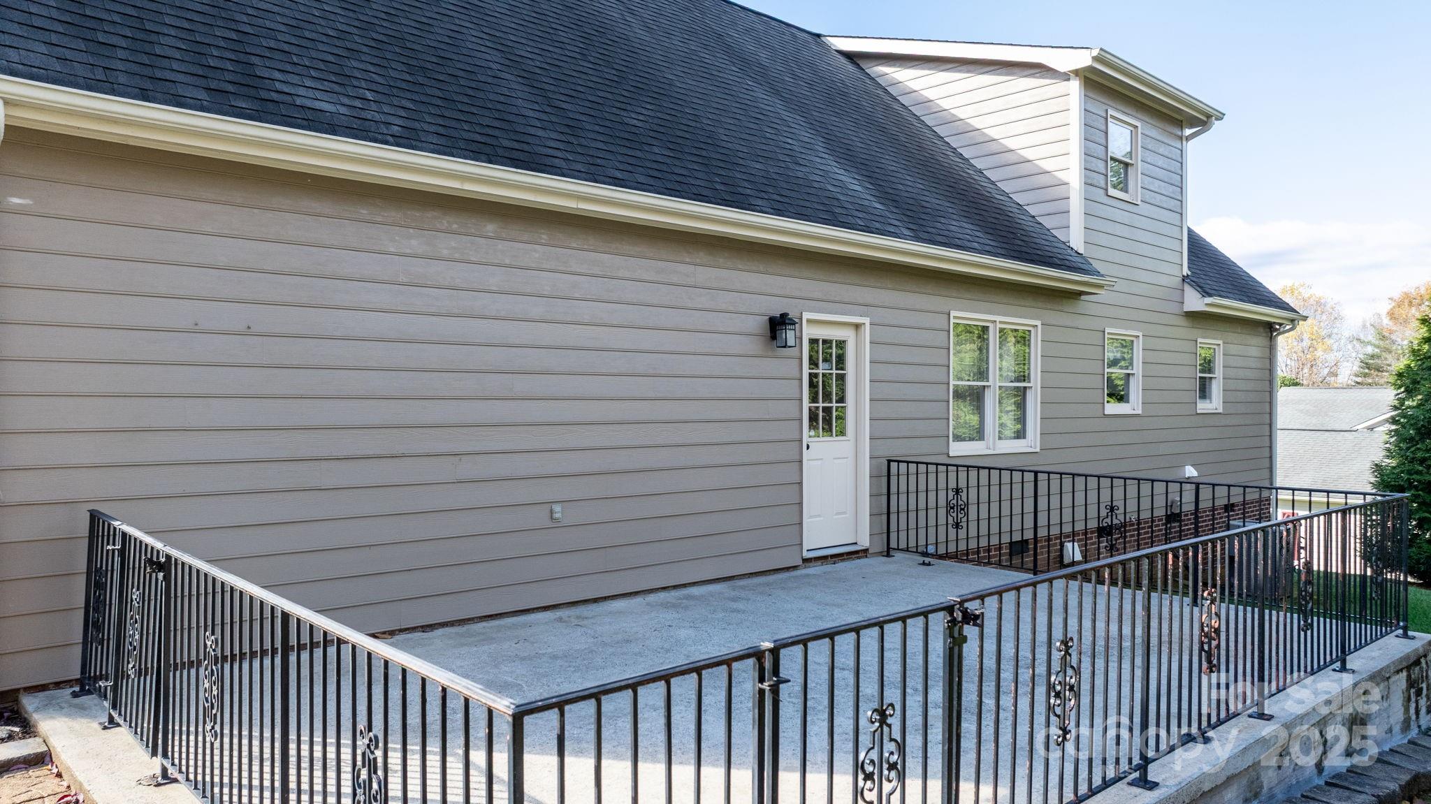 Hunters Creek - Residential