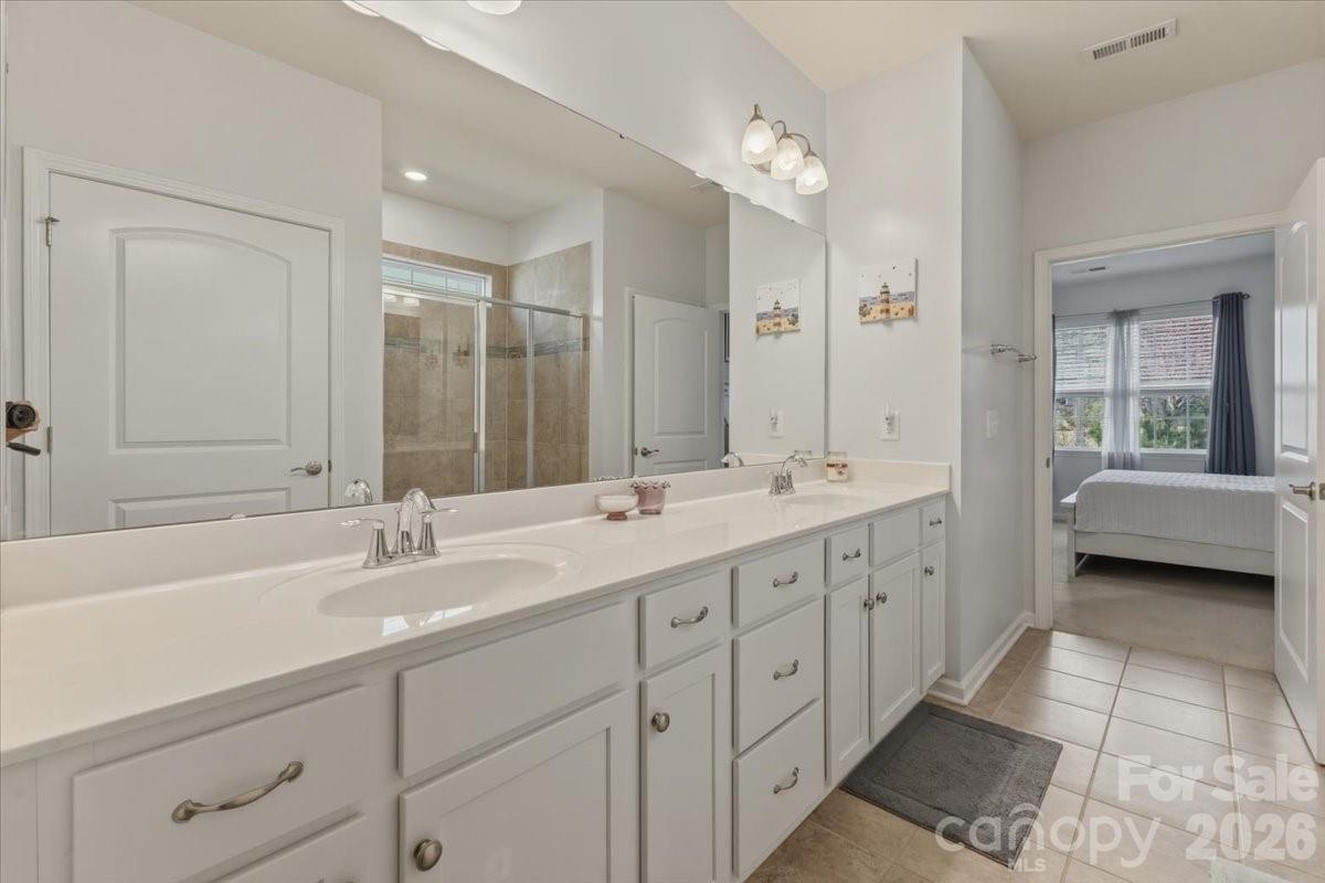 Imagery on Mtn Island - Residential