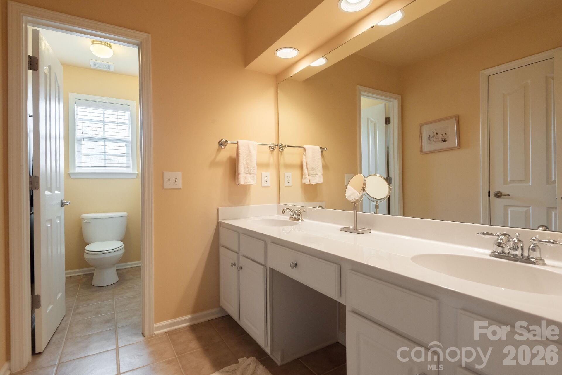 The Enclave at Beverly Crest - Residential