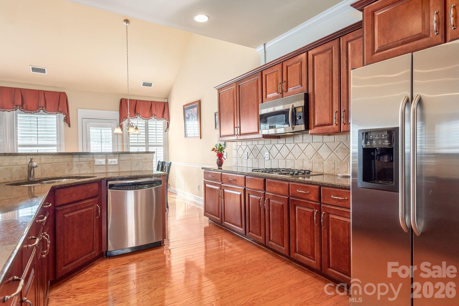 The Enclave at Beverly Crest - Residential