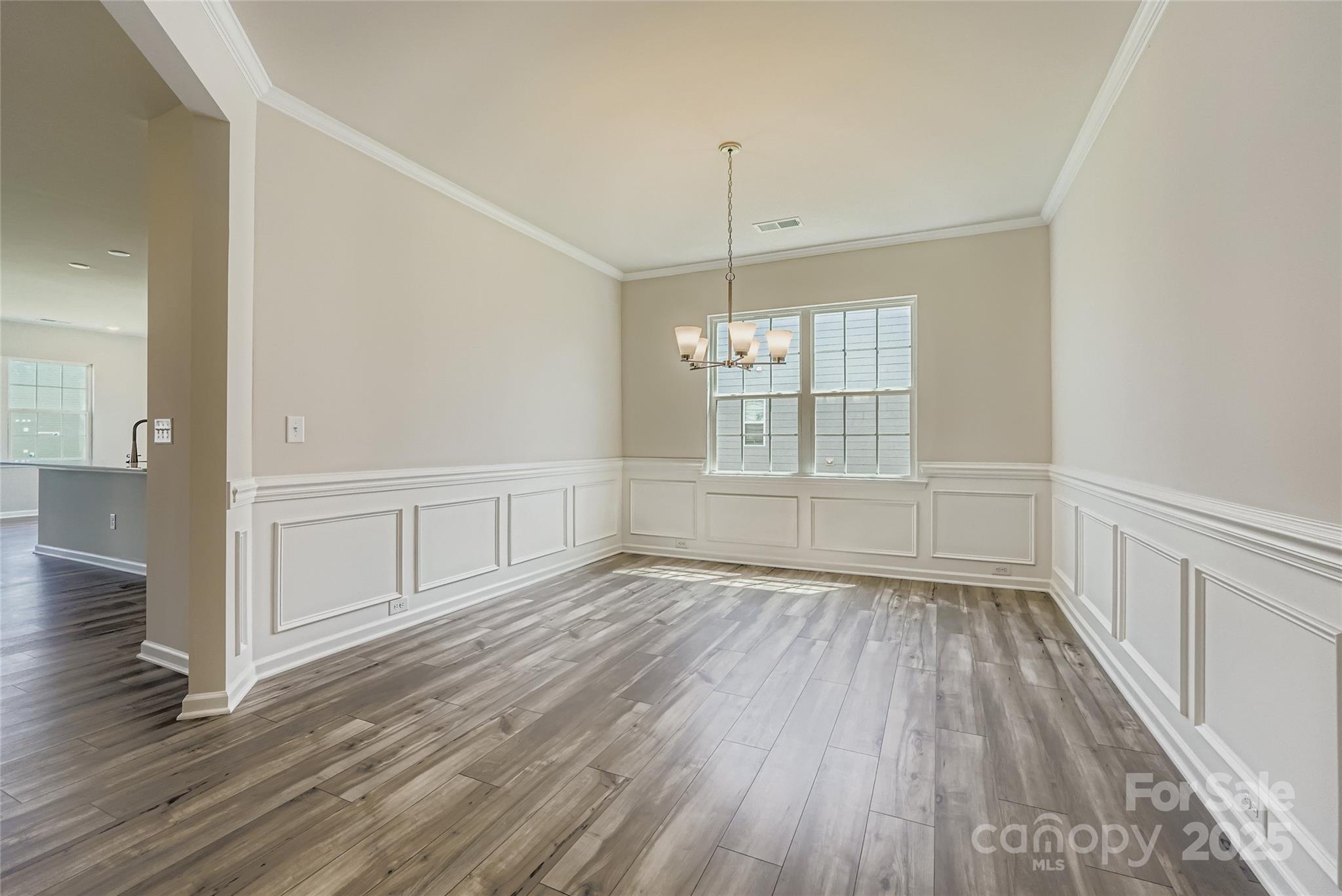 Roselyn - Residential