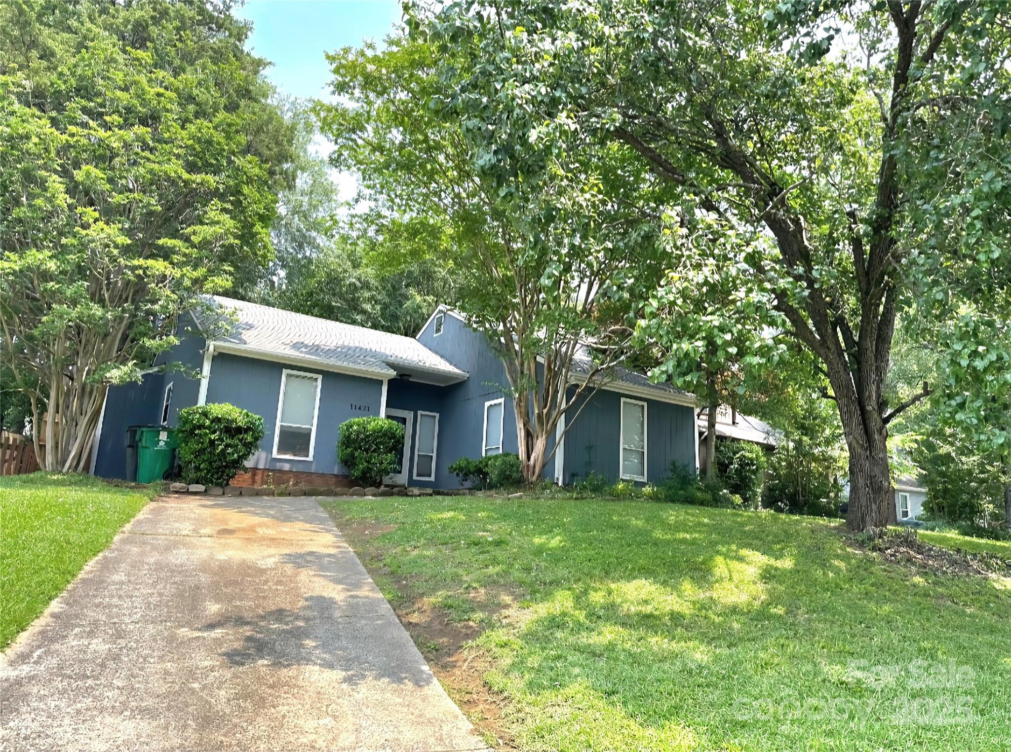 11421 Kingfisher Drive