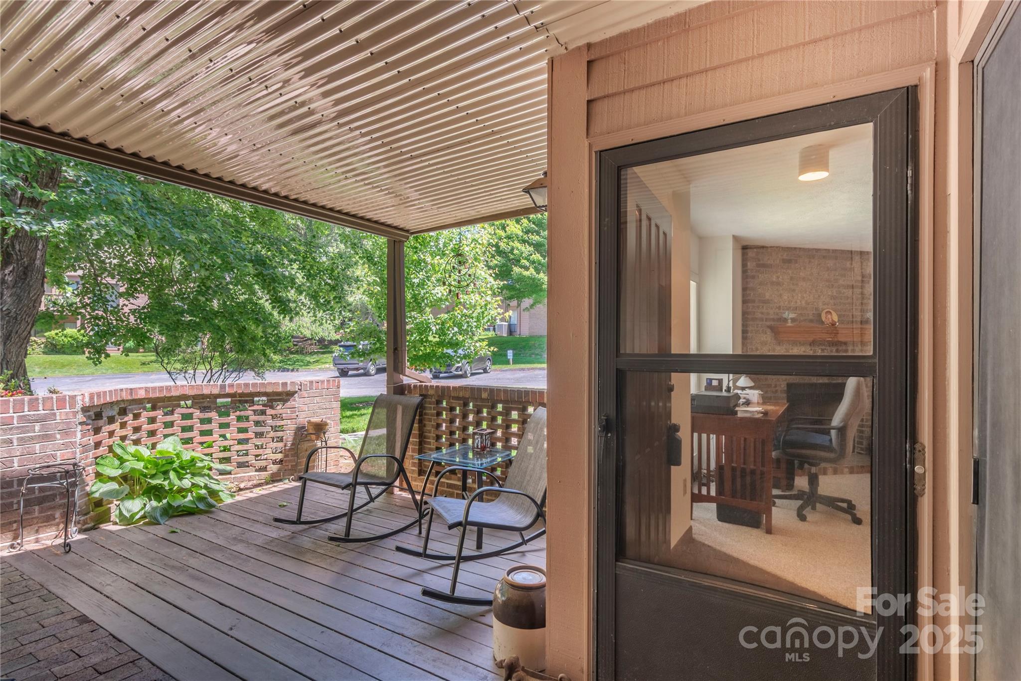 33 Ravencroft Lane E33