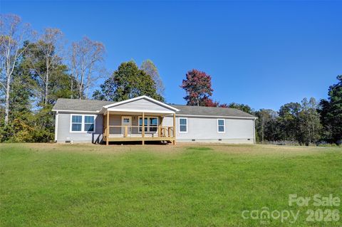 1675 Bull Creek Road Marshall NC 28753