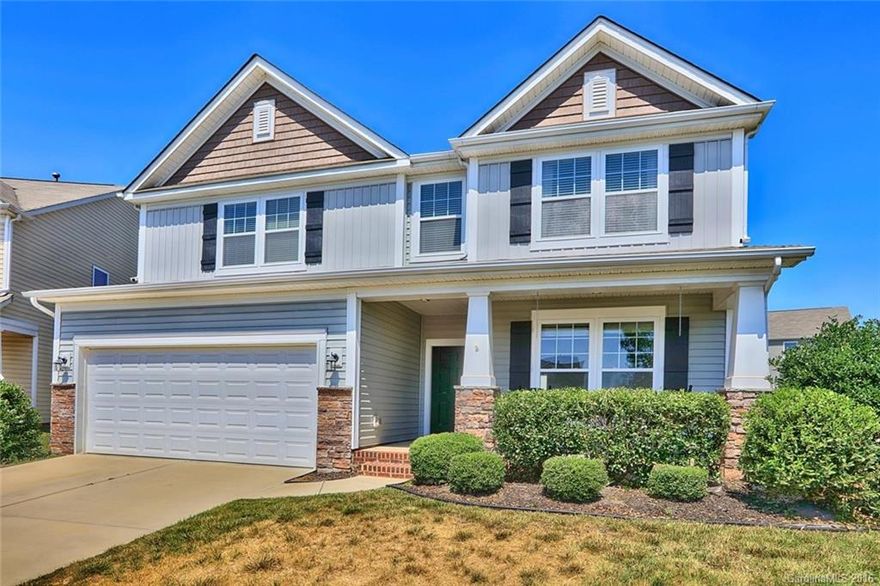 Gorgeous 2 story in coveted Taylor Glenn subdivision. Impeccably maintained home, with open plan on the main floor. Huge master suite on the upper level. Two nicely sized bedrooms with large loft area. Awesome neighborhood amenities to enjoy. This one won't last long.