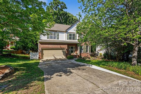 Photo of 8120 Pelorus Lane, Charlotte, NC 28269 (MLS # 4383927)