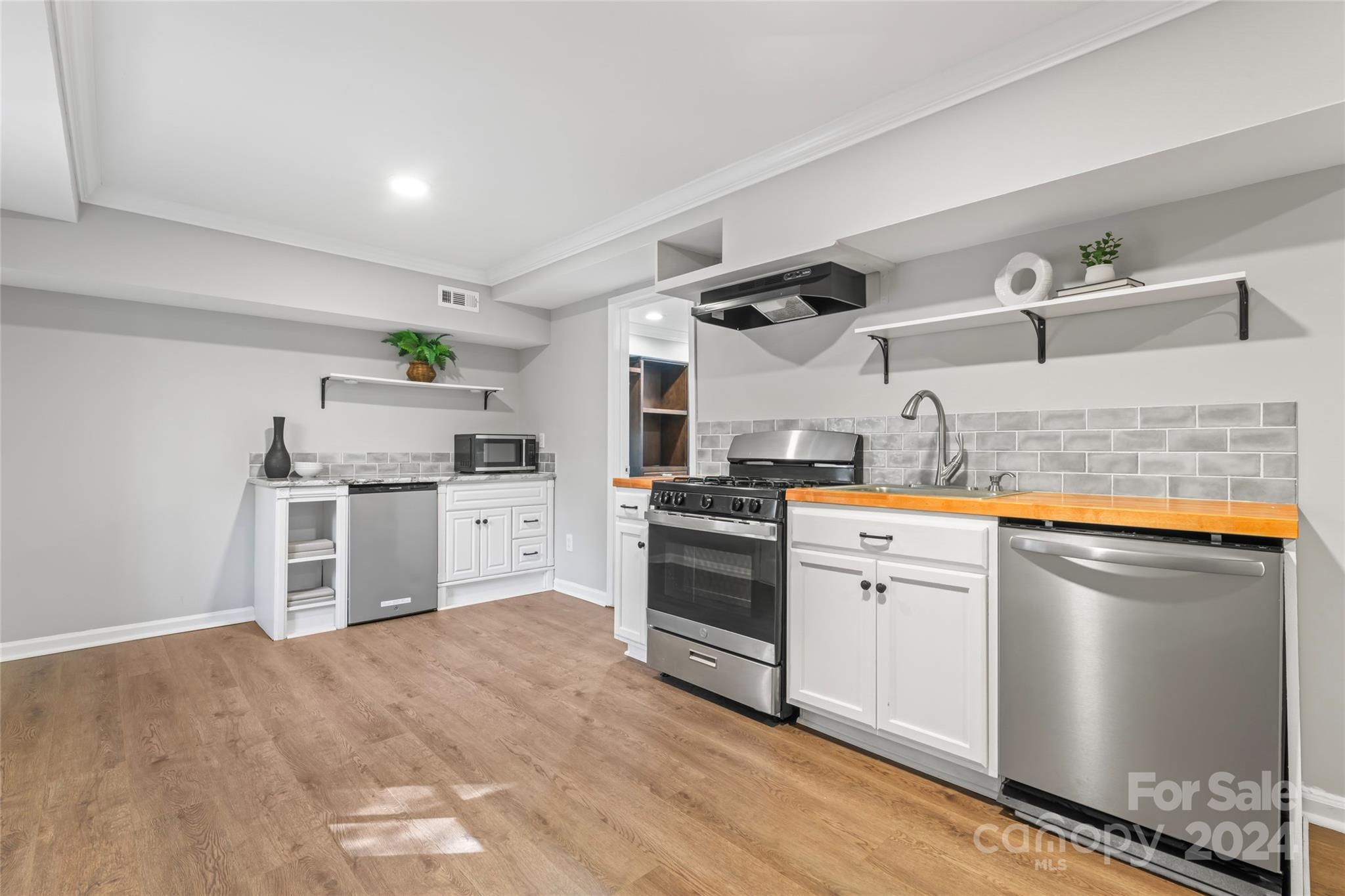 Hillsborough Acres - Residential