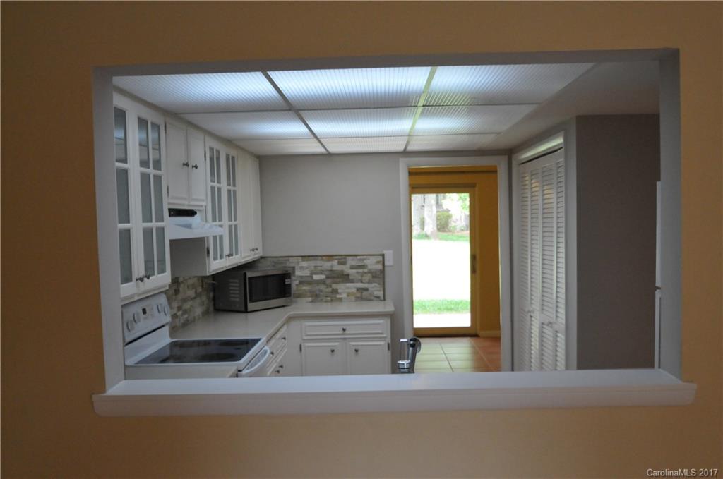 River Hills - Residential Lease