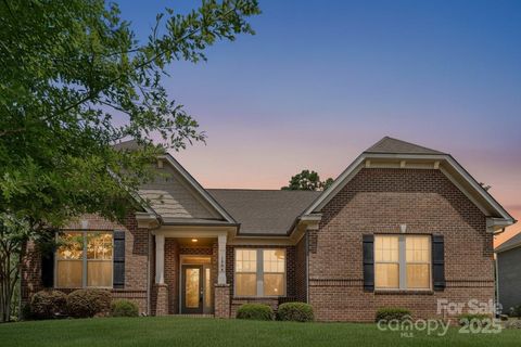 1906 Pensco Pond Court Waxhaw NC 28173