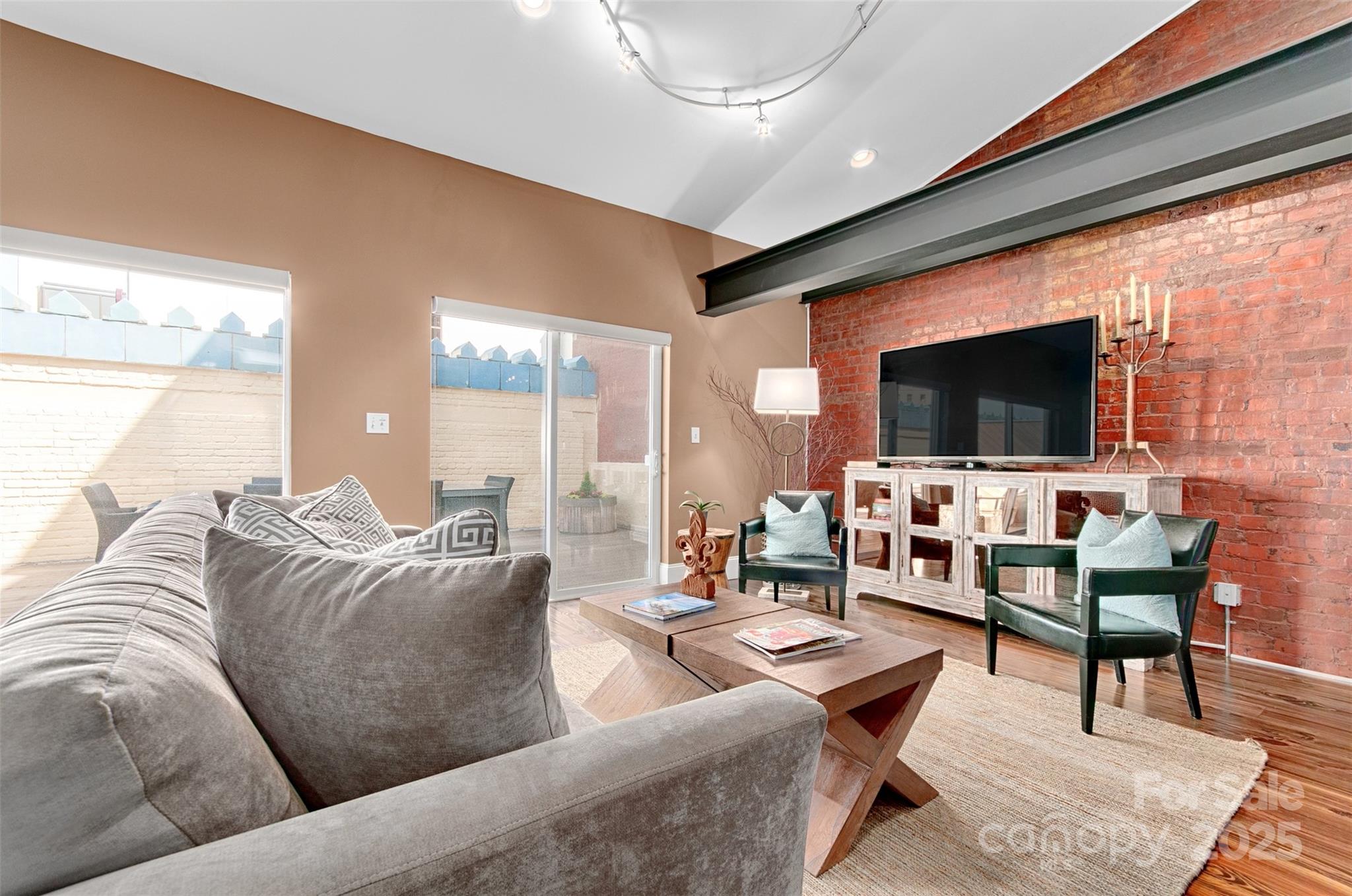 56 Patton Avenue 401