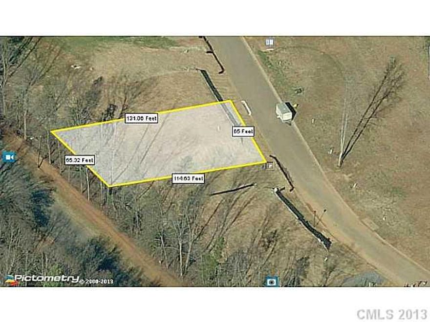 Residential lot. Can be bought with 3 other lots. Owner financing available with acceptable offer: $1,500 down and $225.00 monthly.