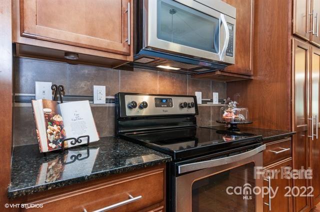 Steele Meadows - Residential Lease