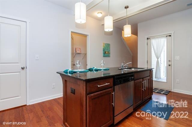 Steele Meadows - Residential Lease