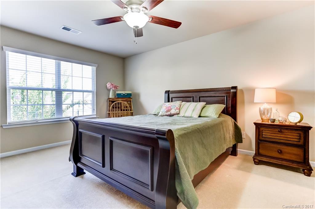 Stowe Pointe - Residential