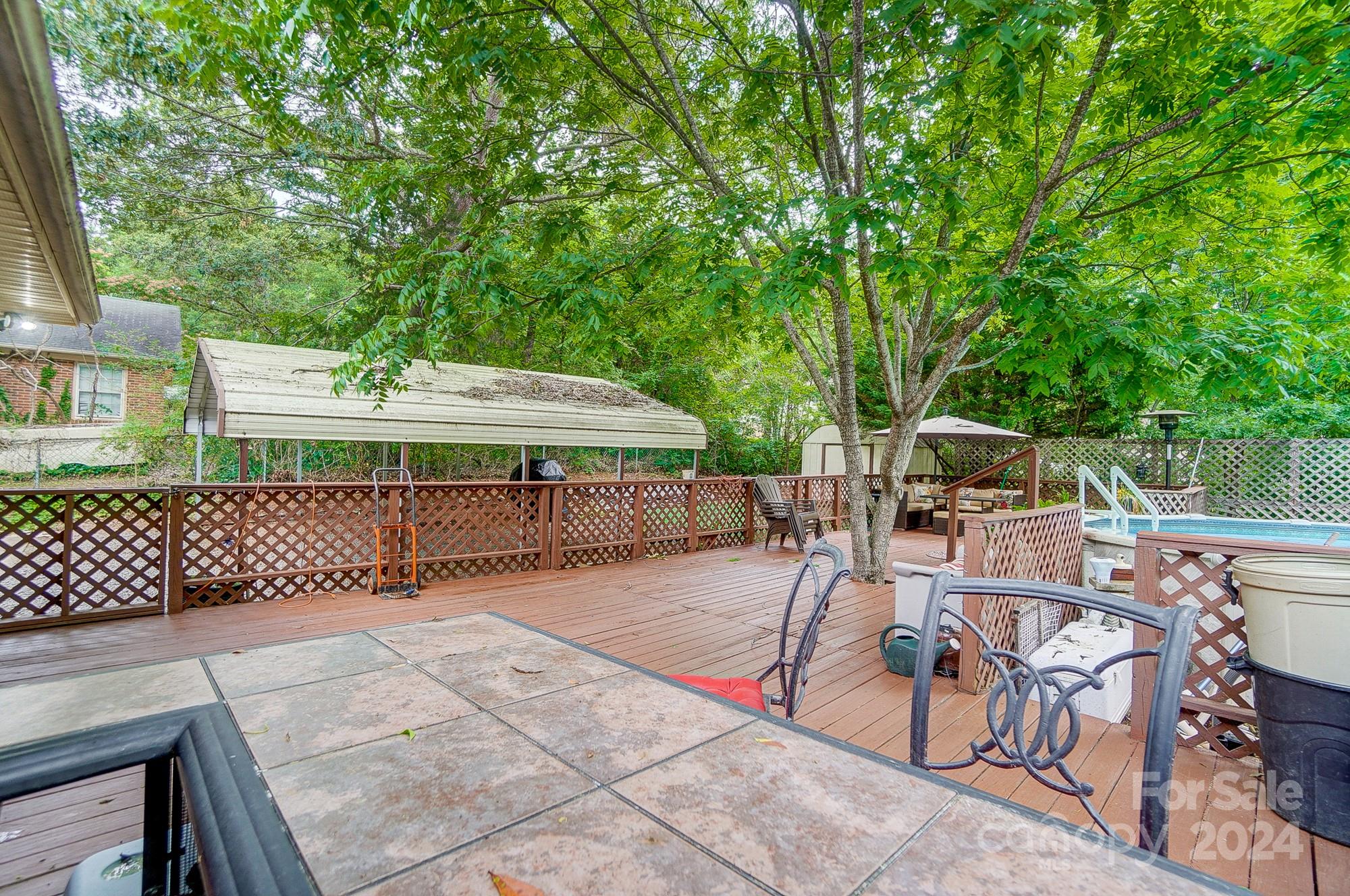 Foxwood - Residential