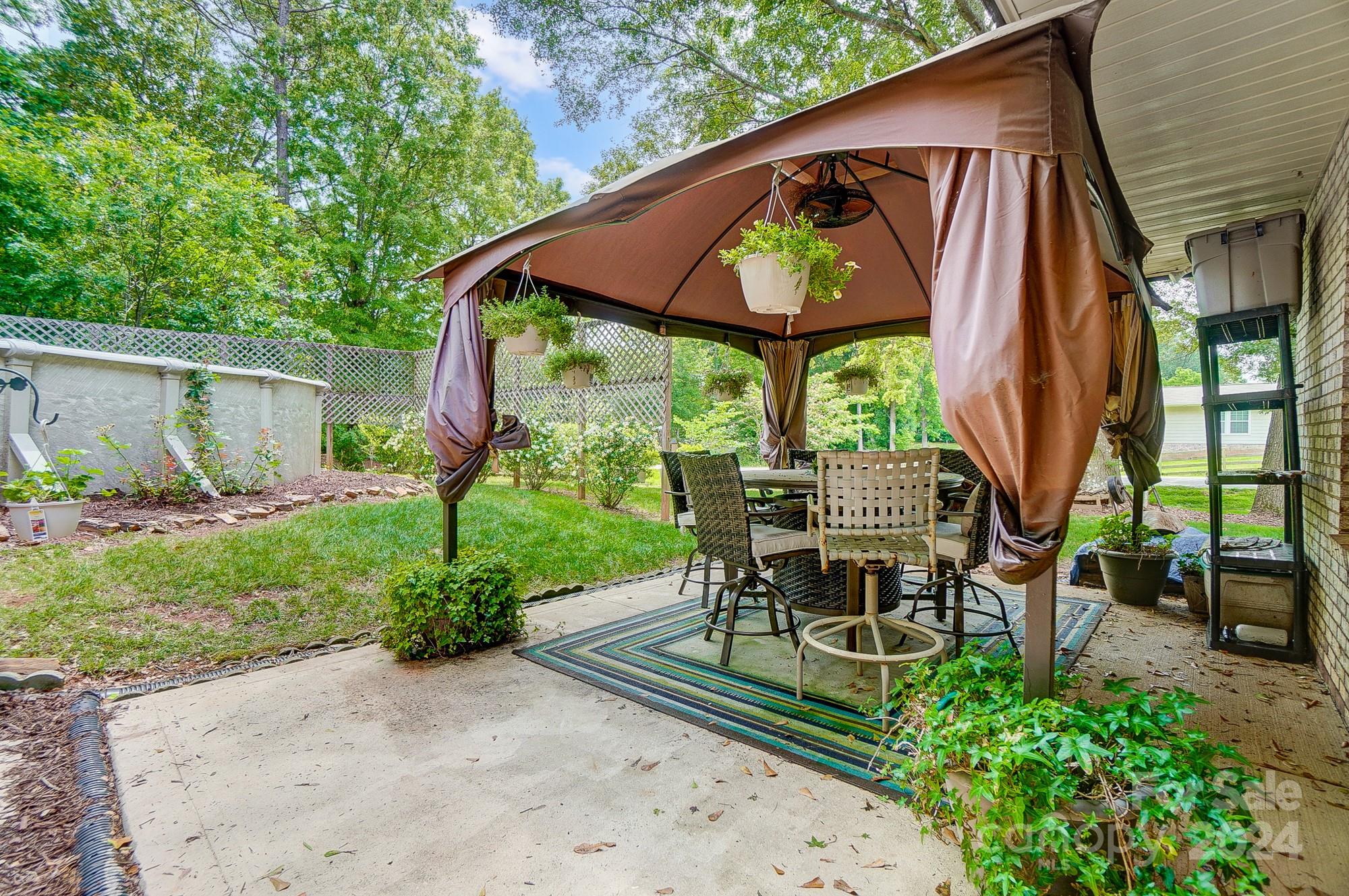 Foxwood - Residential