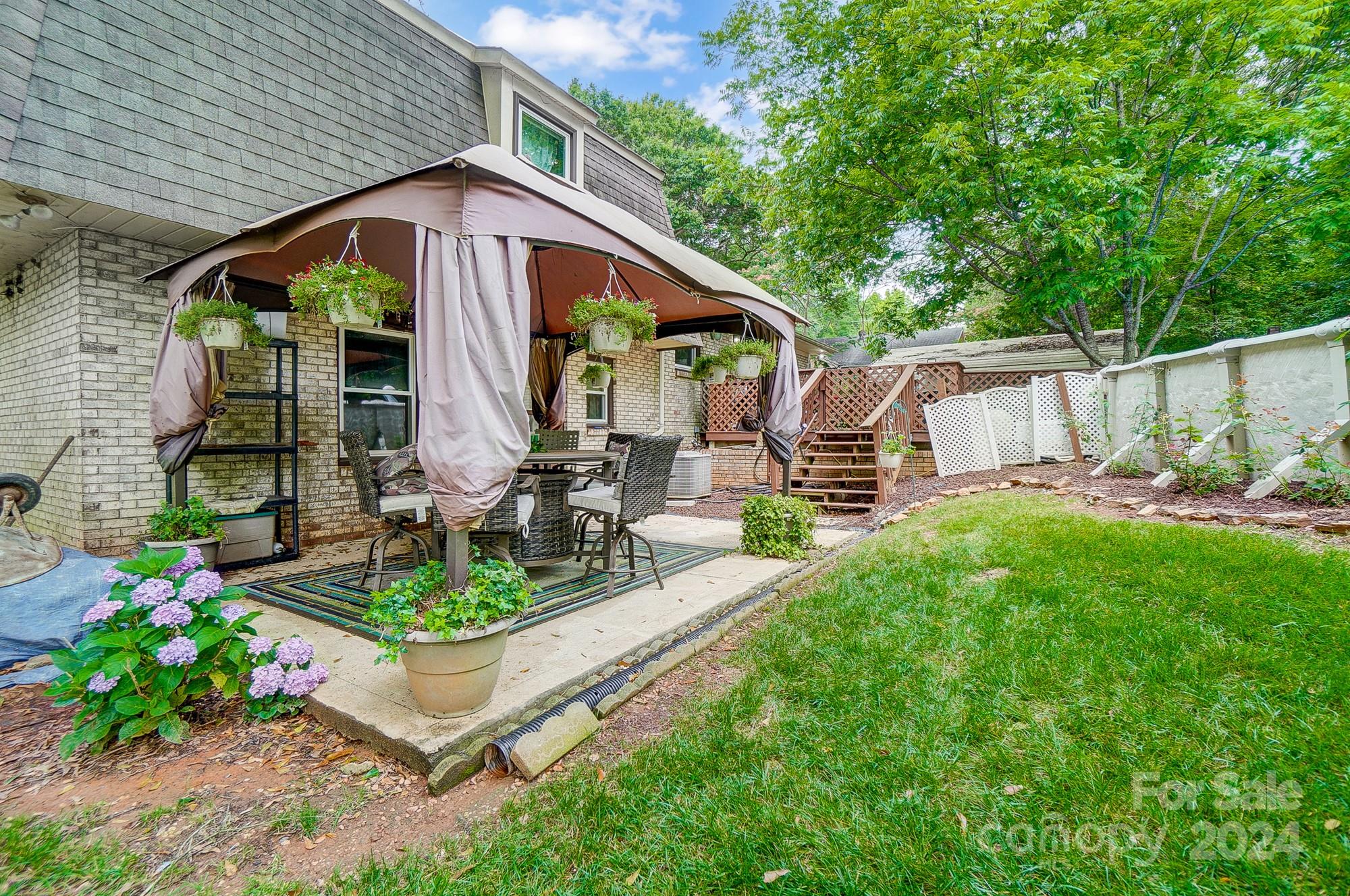 Foxwood - Residential