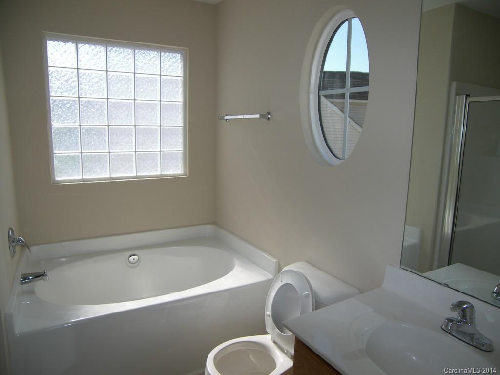 Linda Vista Place - Residential