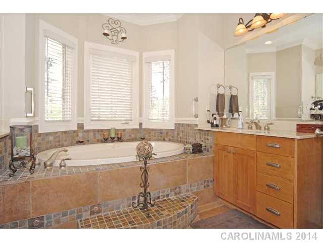 Mariners Bluff - Residential