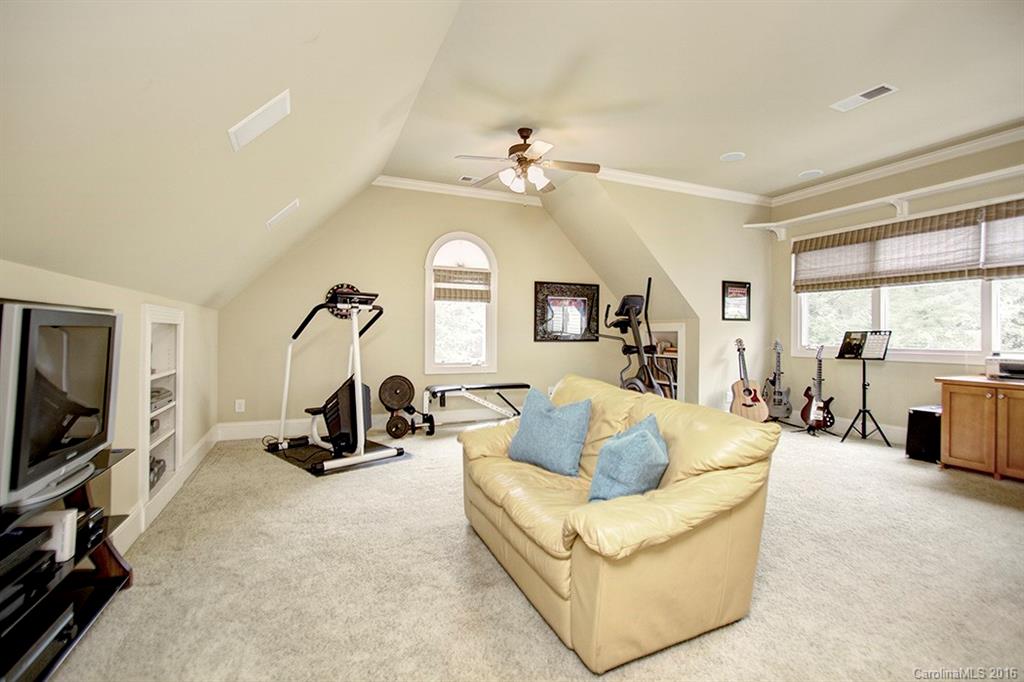 Hemlock Pines - Residential